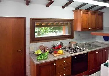Fattoria Loppiano And Agriroom Regina Mundi 2* Incisa in Val d'Arno